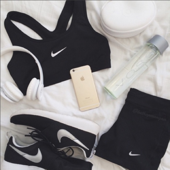 🏃🏼‍♀️ Athletic Clothing Mystery Box!! 📦 - Picture 3 of 12